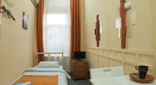 Гостиница Ларгус Отель Москва Бюджетный двухместный номер с 2 отдельными кроватями-5